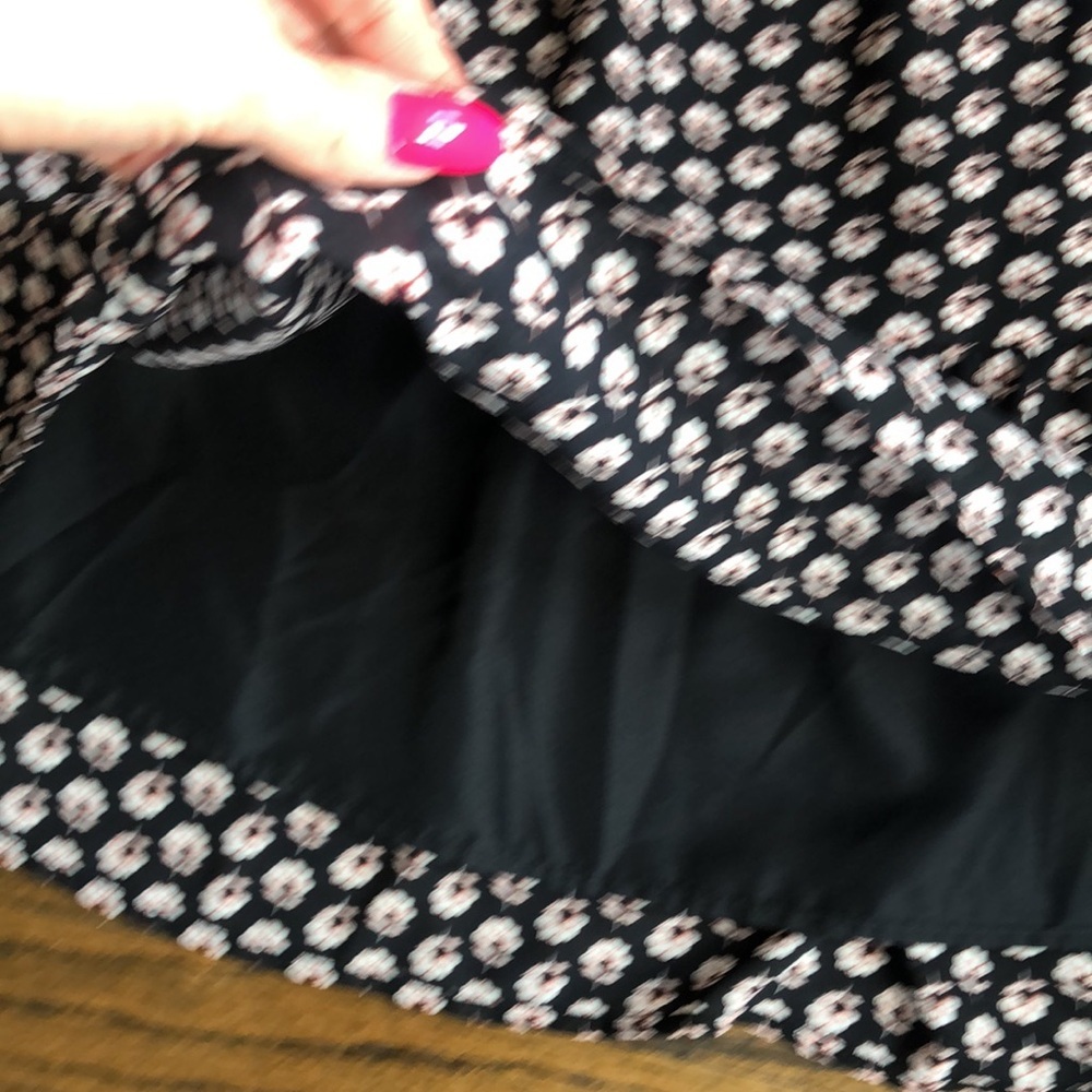 J Crew Lightweight Meshy Cap Sleeve Floral Ruffle V-Neck Dress with Pockets - Picture 3 of 6